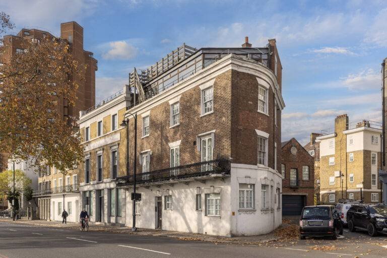 Cheyne Walk 113 The Penthouse 01 of 21